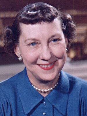 mamie_eisenhower_color_photo_portrait_white_house_may_1954_cropped.jpeg